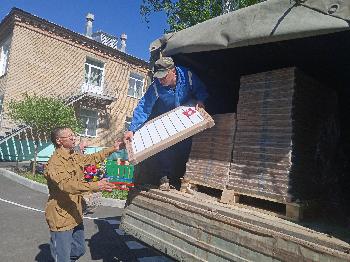 В июне в рамках благотворительности АО «Златмаш» поставило детскому саду № 73 около сорока десятисекционных радиаторов «Термал РАП-500»